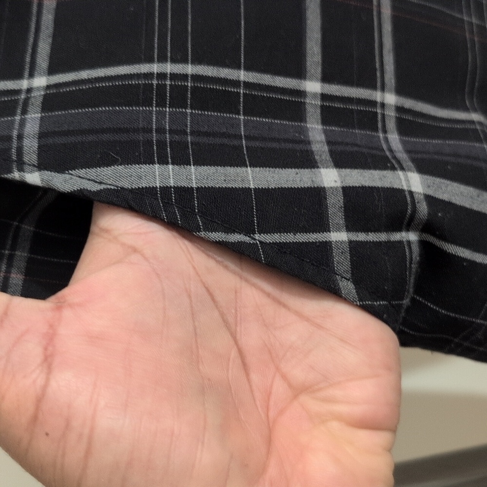 Ripzone | Black and Gray Plaid Men's Shorts - Picture 3 of 15